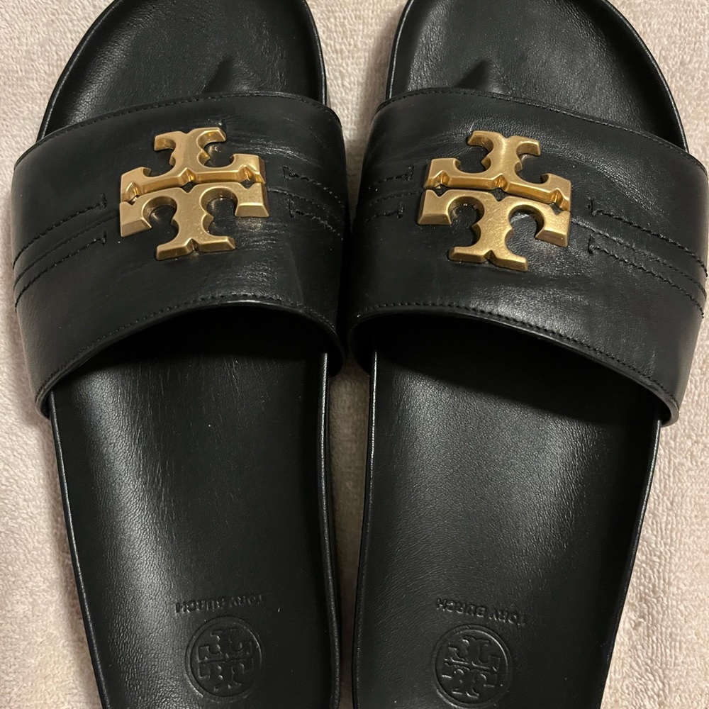 New authentic Tory Burch slip on leather with Tory